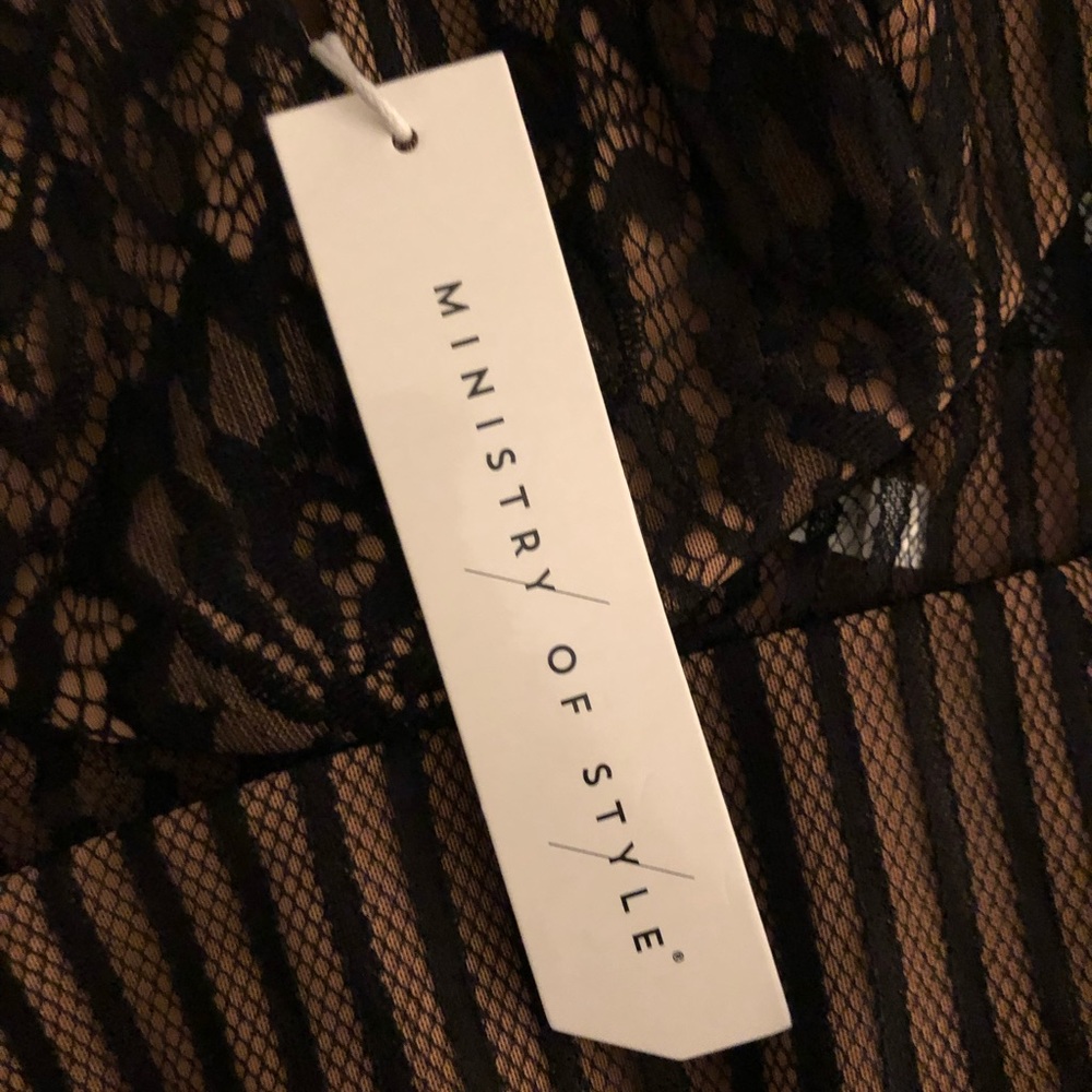 Ministry of style lace dress